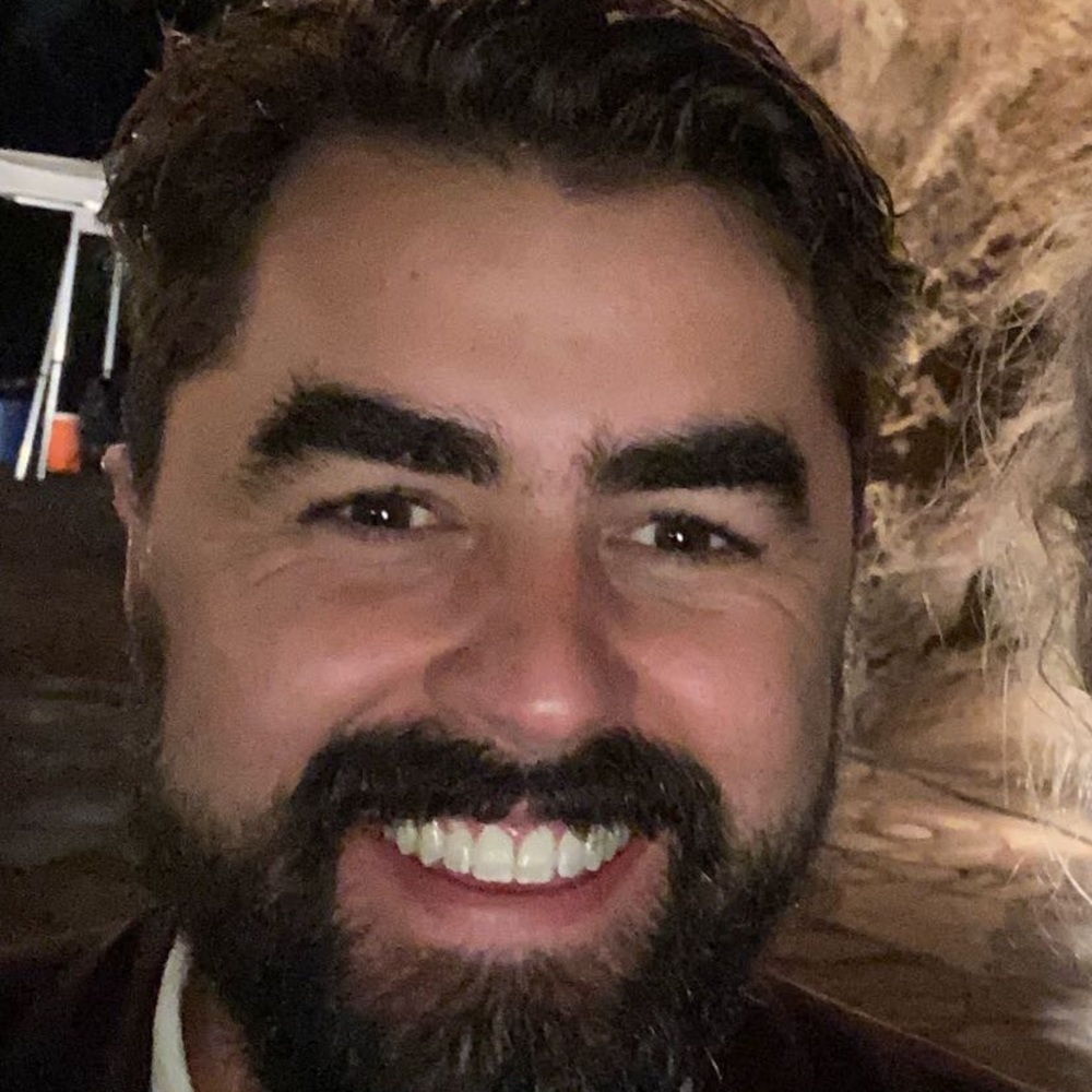 Meet your Posher, Aaron